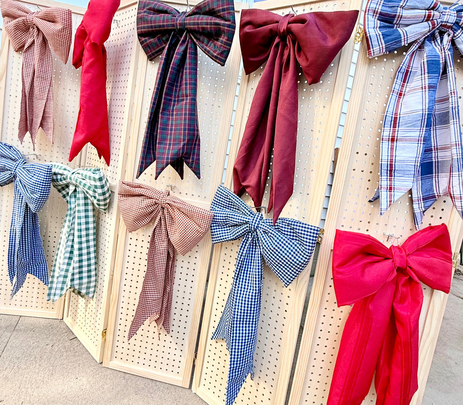Hanging Bows