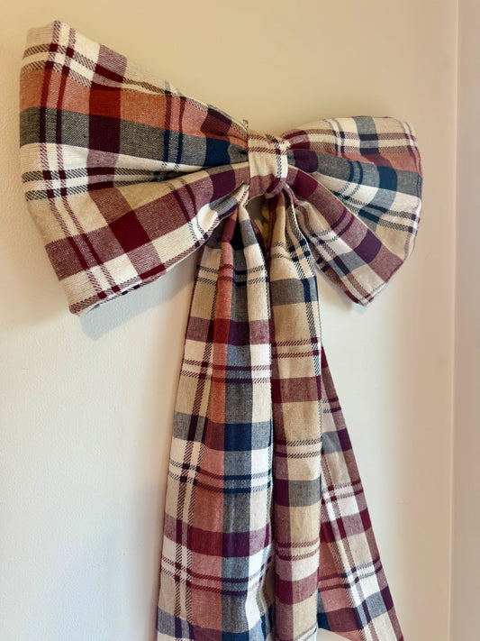 Maple & Navy Hanging Bow