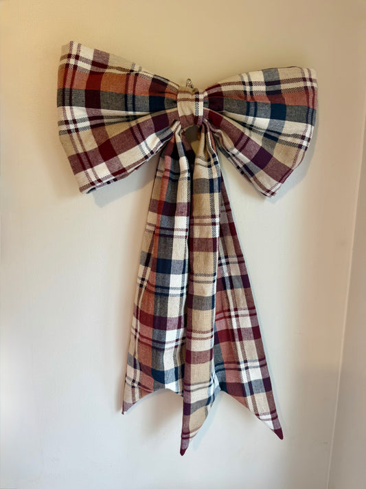 Maple & Navy Hanging Bow
