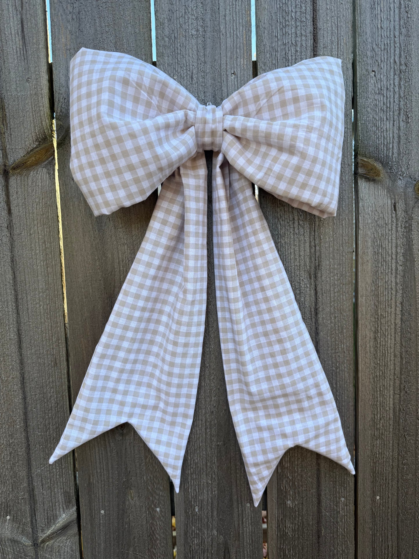 Honey Cream Bow