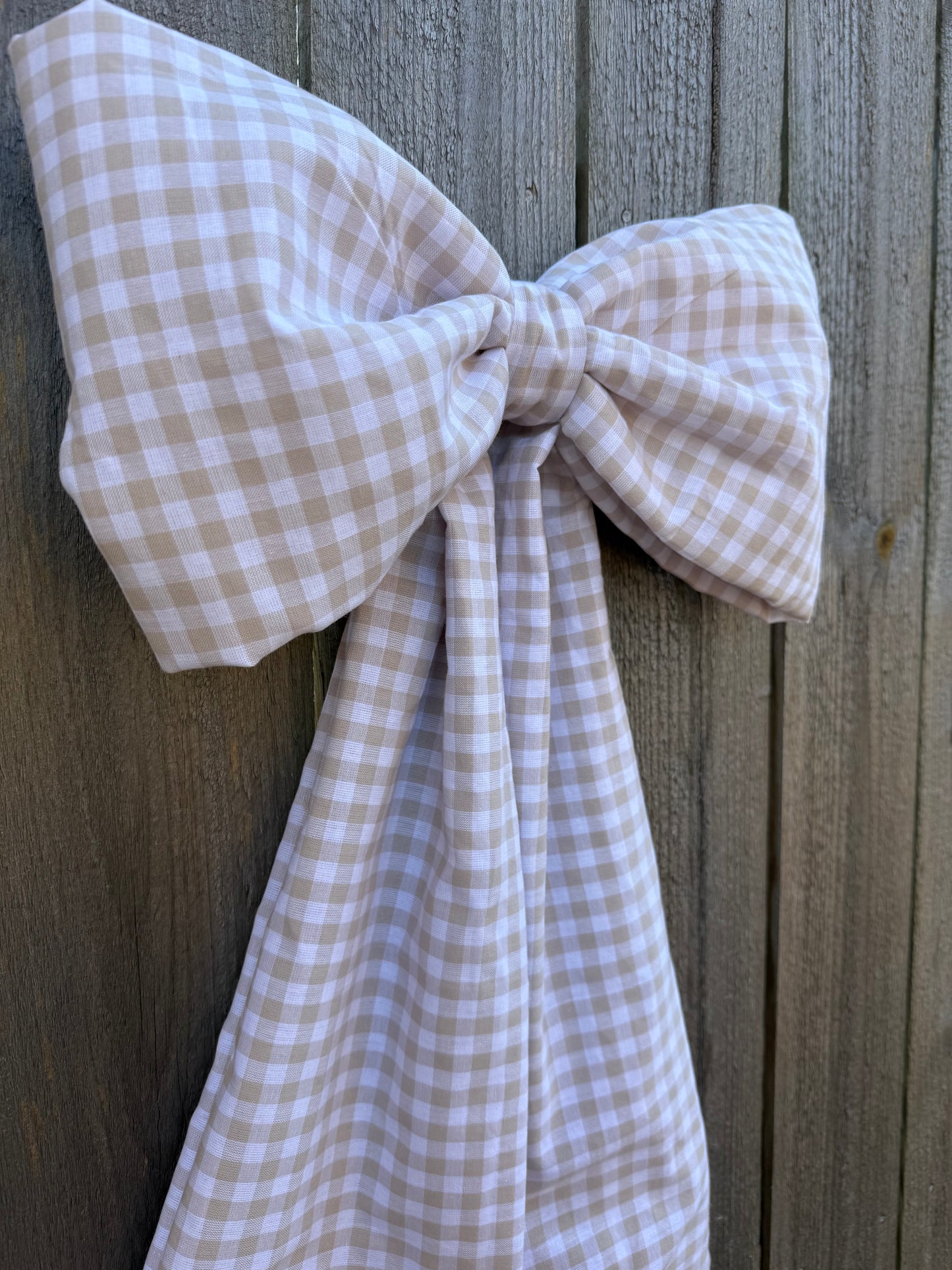 Honey Cream Bow